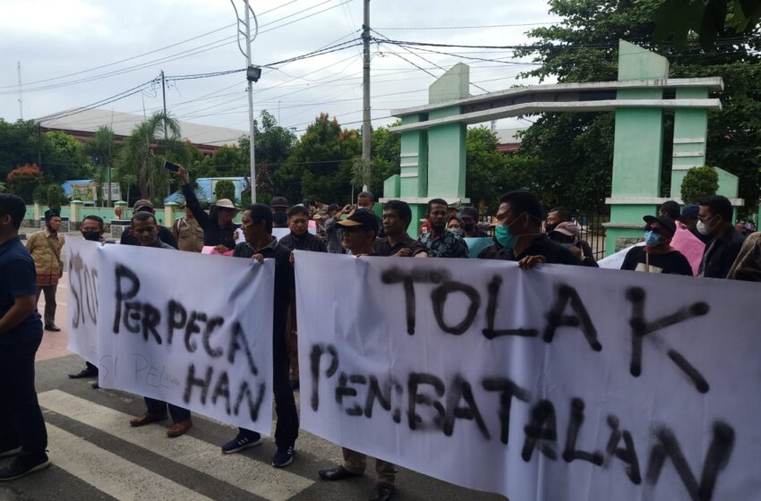  Tak Kunjung Dilantik, Masyarakat dan Kepling Terpilih unjuk rasa ke Kantor DPRD Kota Tebing Tinggi