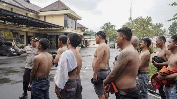 oknum-ormas-gais